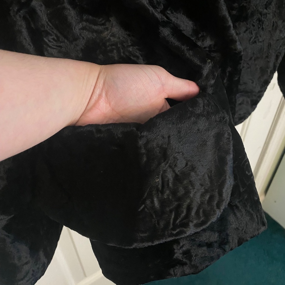 Black jacket - Picture 5 of 7
